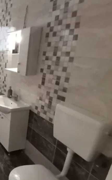 Дава се под наем Едностаен апартамент в Пловдив, Център - 40 кв.м за 178.5 € - Снимка #1