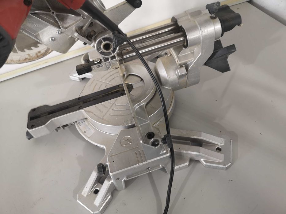 Циркуляр пендула - Pro 1500W / 210mm