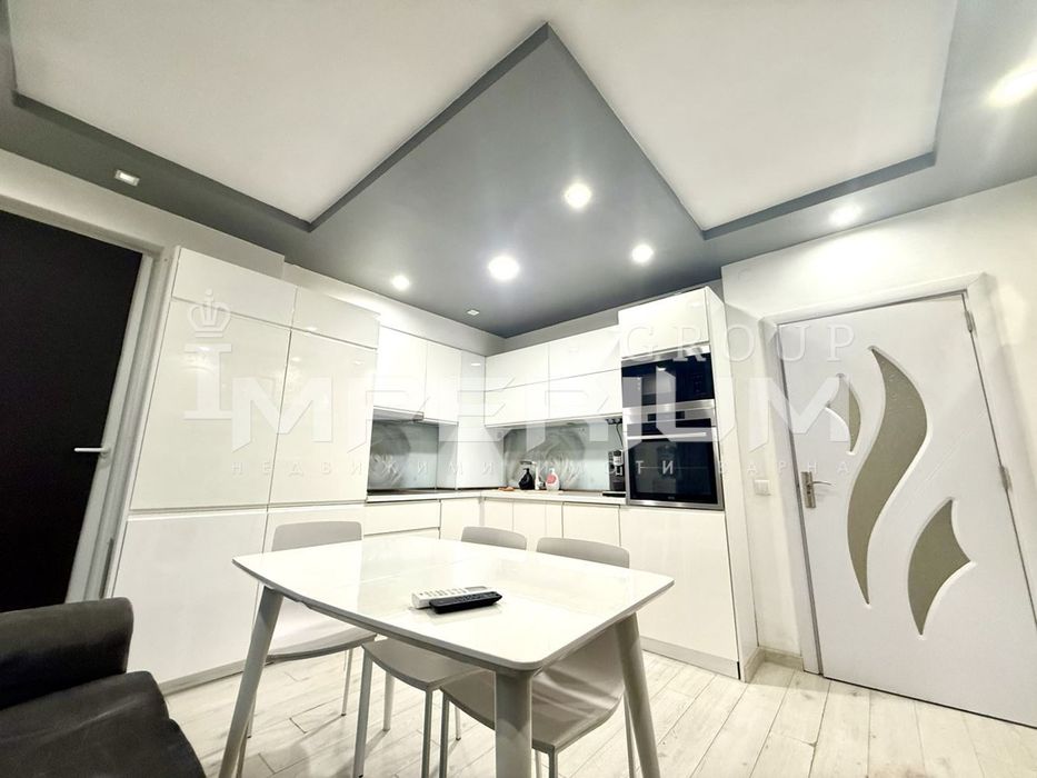 Дава се под наем Двустаен апартамент в Варна, Трошево - 60 кв.м за 612 € - Снимка #1