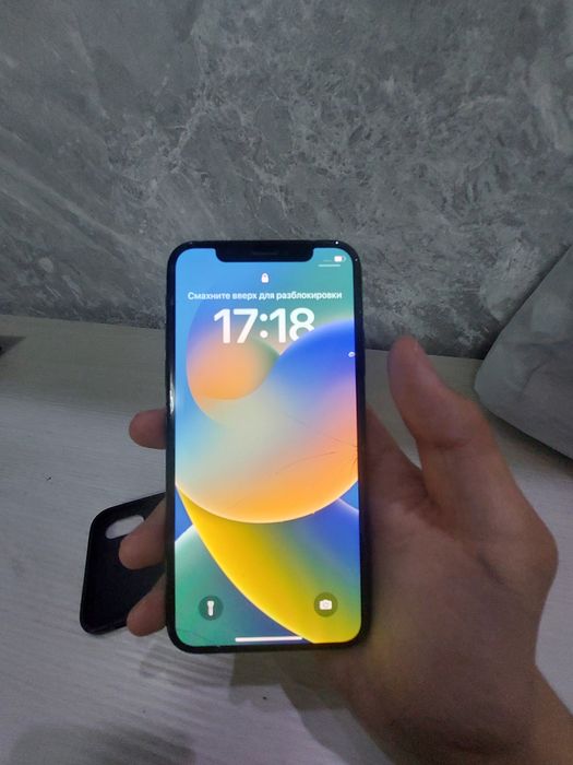 Прадам Айфон Х .