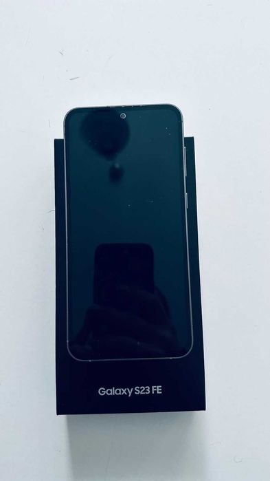 Телефон Samsung Galaxy S23FE