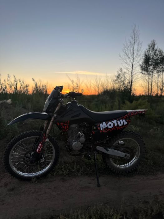 эндуро 250ка отличный