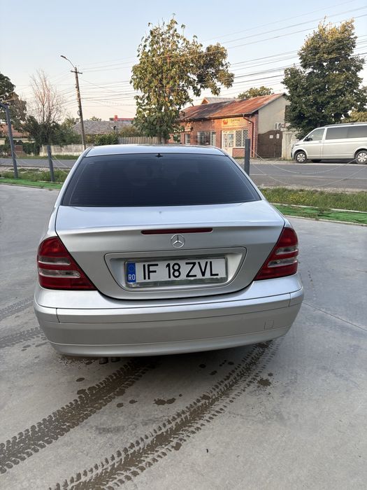 MERCEDES-BENZ E-Class 2004 — imagine 4