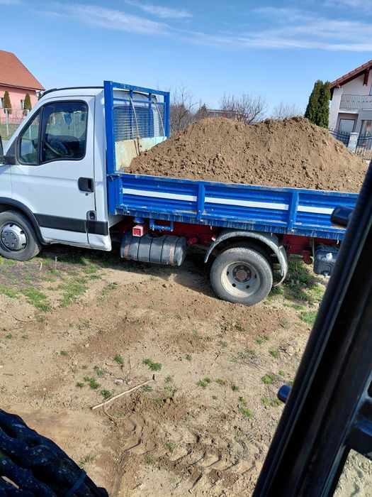 Transport pamant, balast,execut lucrari cu excavator