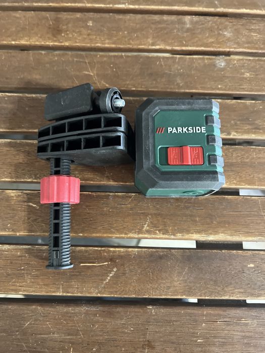 Лазерен нивелир parkside