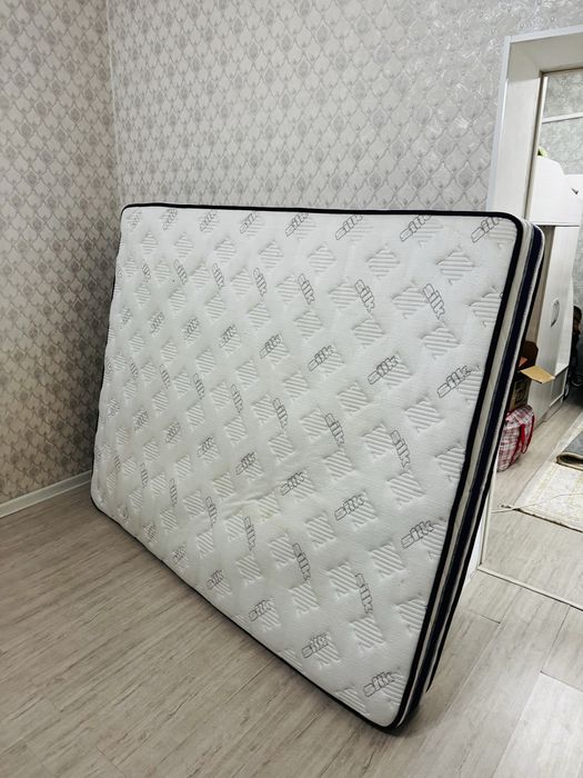 Кровать ikea с матрасом