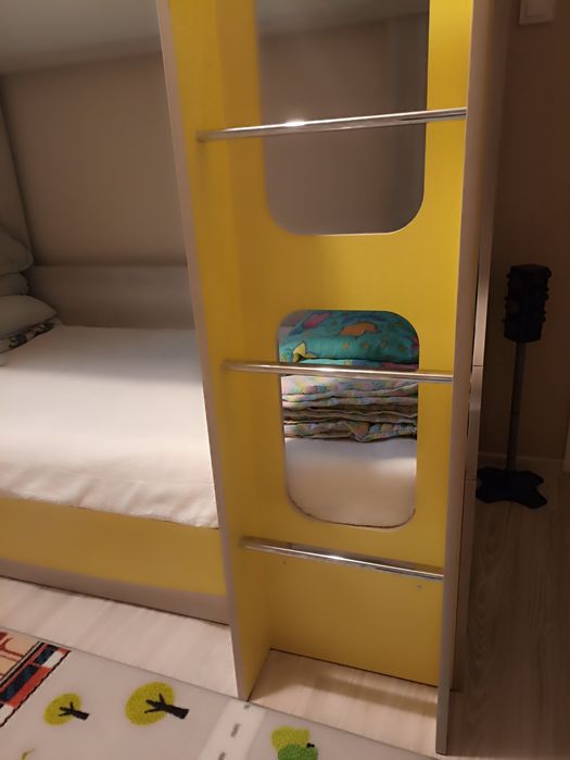 Двуетажно легло за матраци 82/190 (с включени подматрачни)