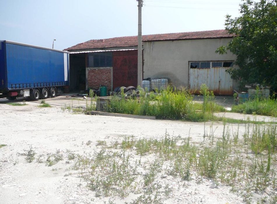 Дава се под наем Промишлена сграда в с. Ново село, Област Пловдив - 8000 кв.м за 1530 € - Снимка #3