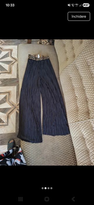 Costum de femei cu