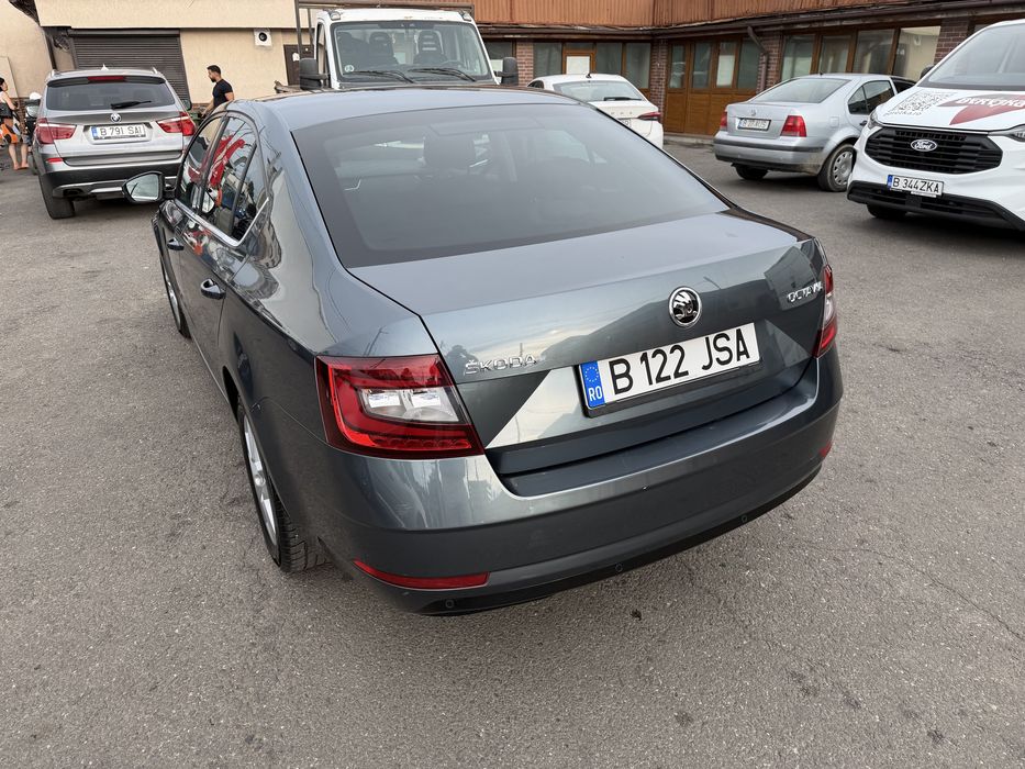 SKODA Octavia 2019 — imagine 4