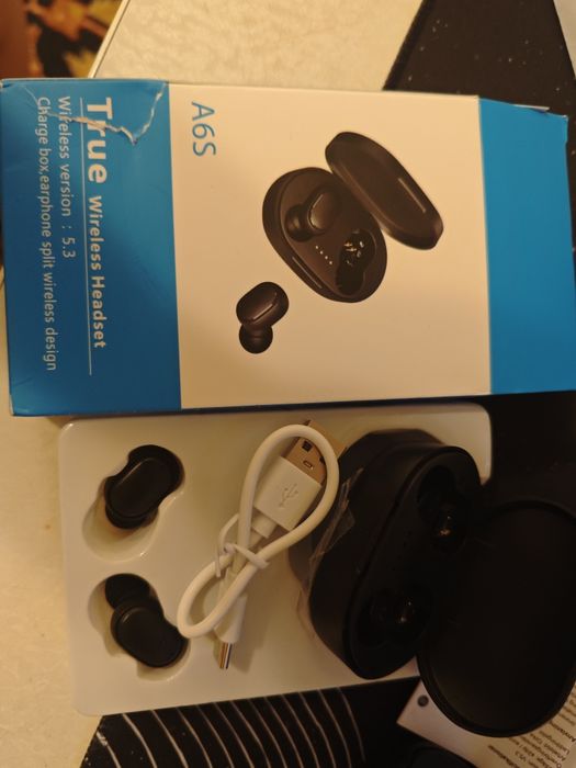 Беспроводные наушники