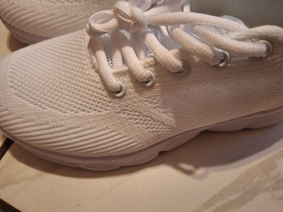 Маратонки,пролетно-летни