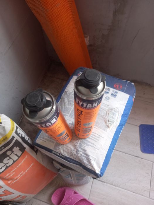 Монтажная пена...