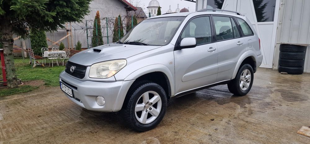 Vând sau Schimb Toyota Rav4 2.0diesel 4x4 Citiți anunțul!