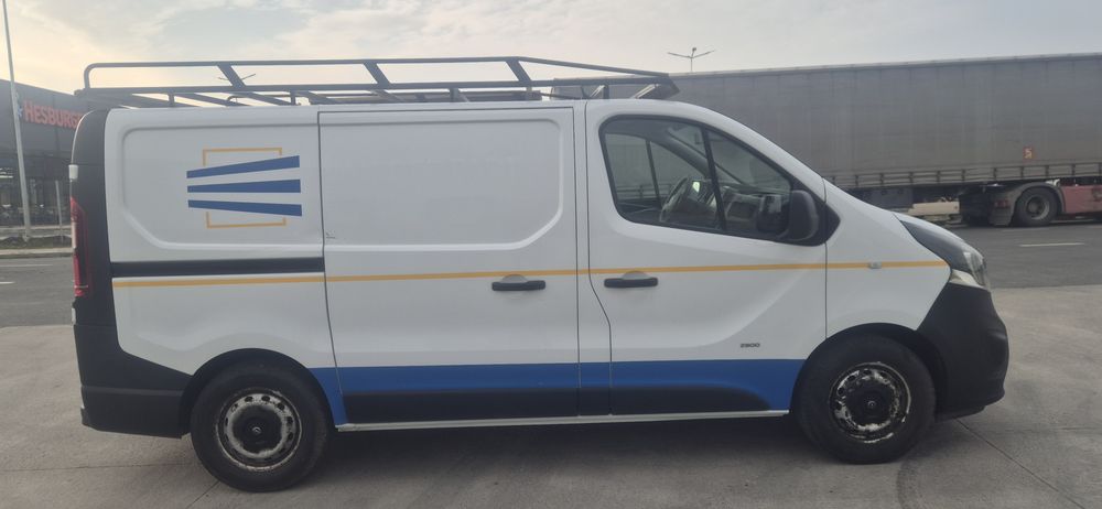 opel vivaro 2016