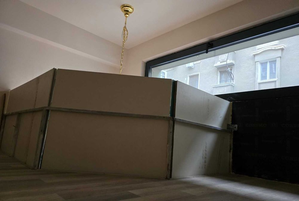 Дава се под наем Магазин в София, Център - 25 кв.м за 700 € - Снимка #1