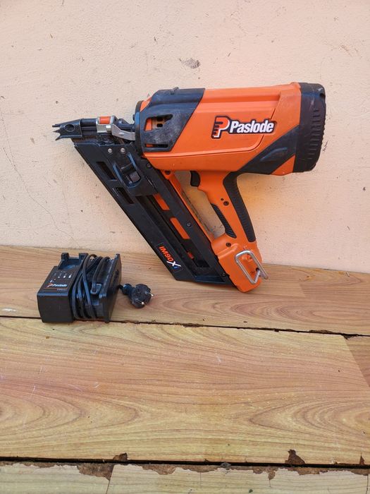 Pistol puscat cuie lemn Paslode  IM90Xi