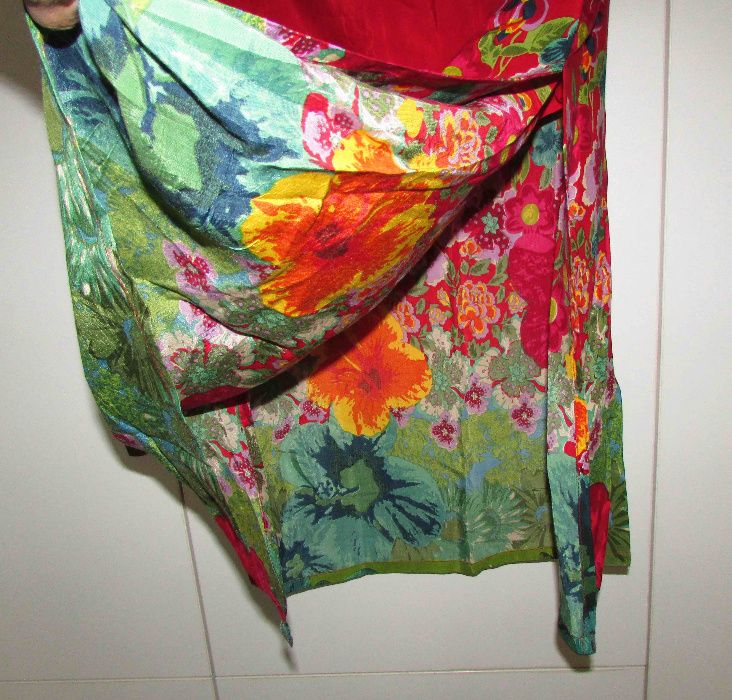 дълга червена пола размер S