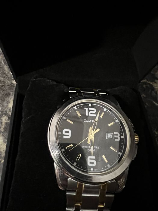 Продам часы оригинал