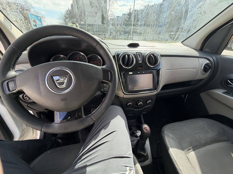 Dacia lodgy 1.6 заводски газ 6+1