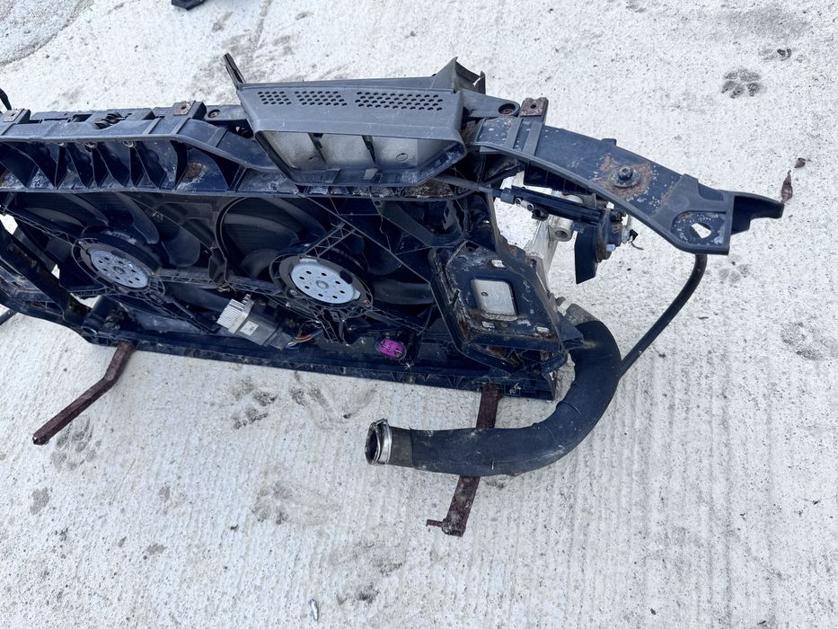 Trager calandru complet Audi A4 B8 8K0805594J 2.0d
