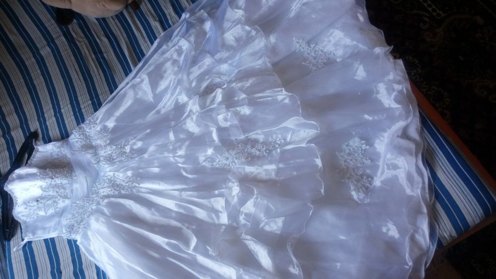 Свадебное платье