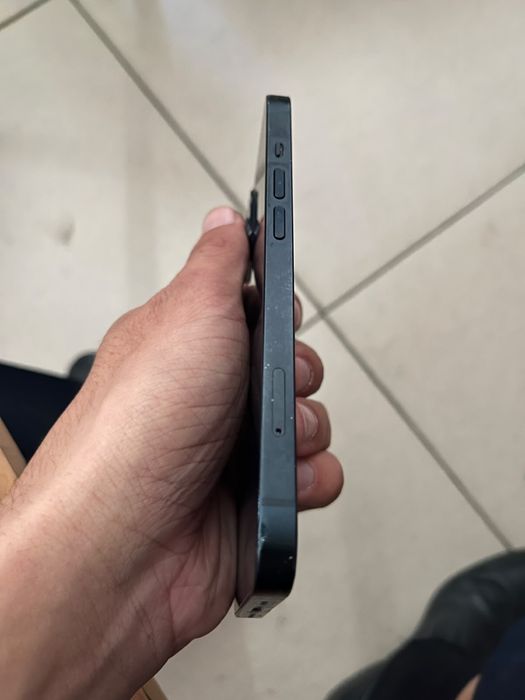 iPhone 13 256gb продам