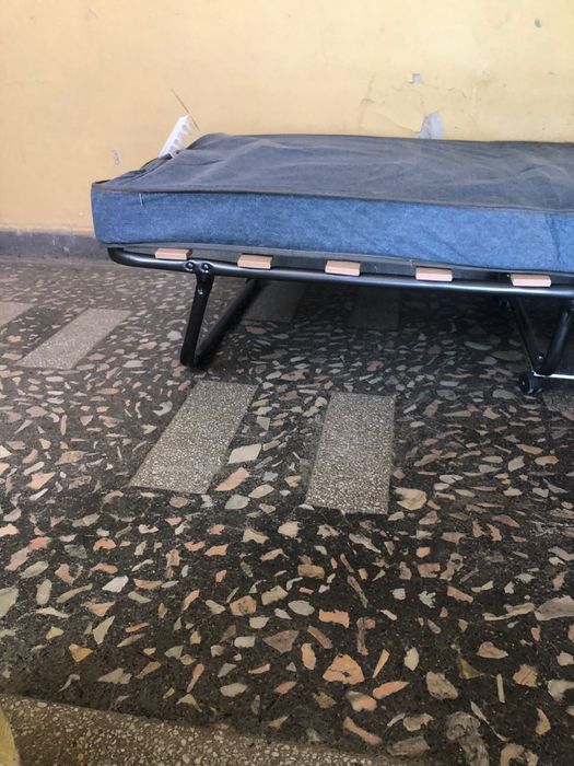 Ново походно легло