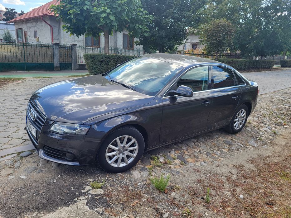 Audi A4 ,1.8 benzina