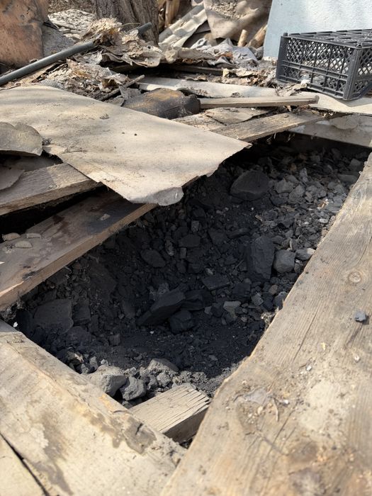 Даром дрова и уголь 1 тонна