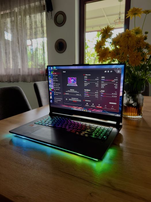 ASUS ROG G17 Gaming Laptop – Ryzen 9 7940HX / RTX 4060 / Amd Radeon Graphics /32GB DDR5 / 1TB SSD / 2560x1440 QHD 240Hz + CADOU Tastatură & Mouse