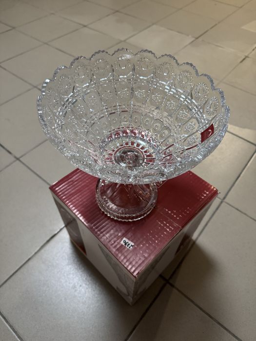 Продам фруктовницу