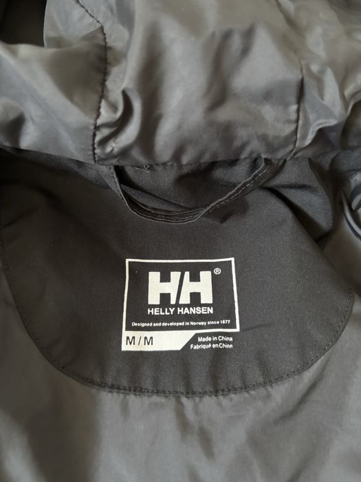 Тънко яке/горнище Helly Hansen