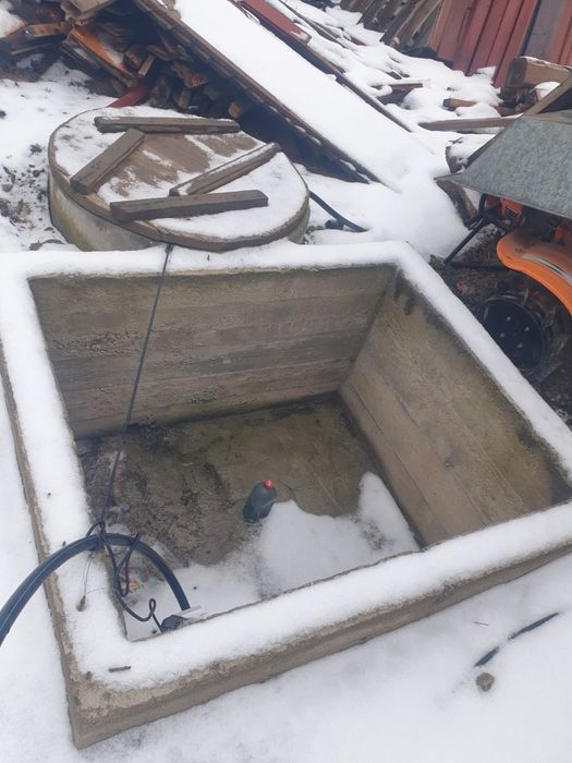 Vând teren cartier Narcise