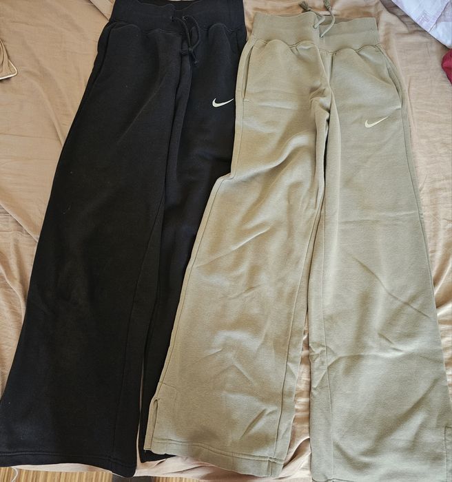 Ватирани панталони Nike