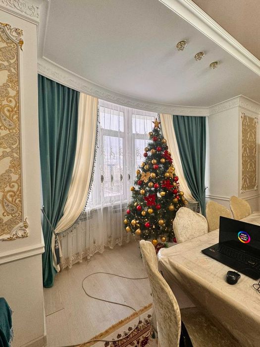 Продам шторы б/у