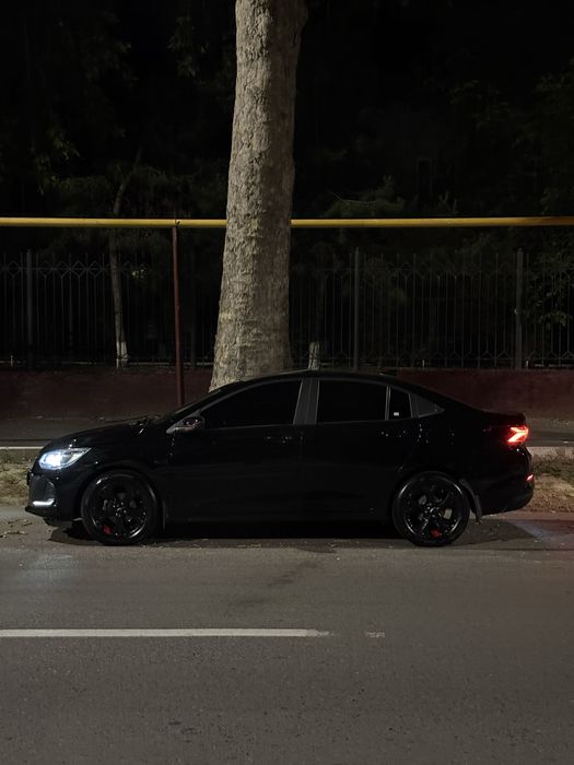 Onix Redline sotiladi
