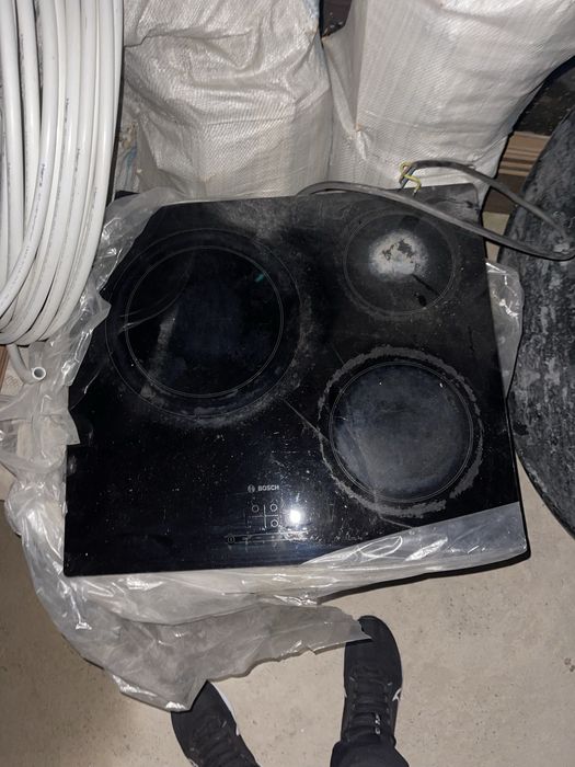 Варочная панель Bosch PKF375N14E