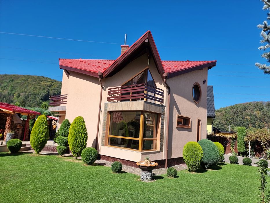 Vand casa zona bunloc    Fara agentie  Direct Proprietar