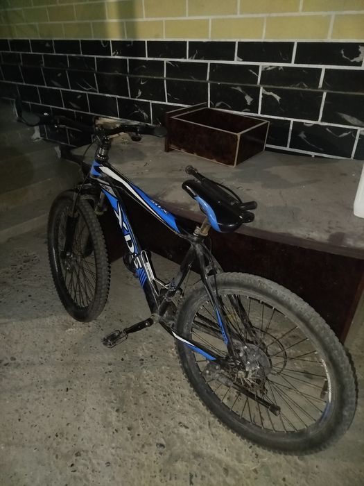 Velosiped sotiladi 26 razmer
Razmer 26
Xolati zor
Aybi yoq
Balonlari y