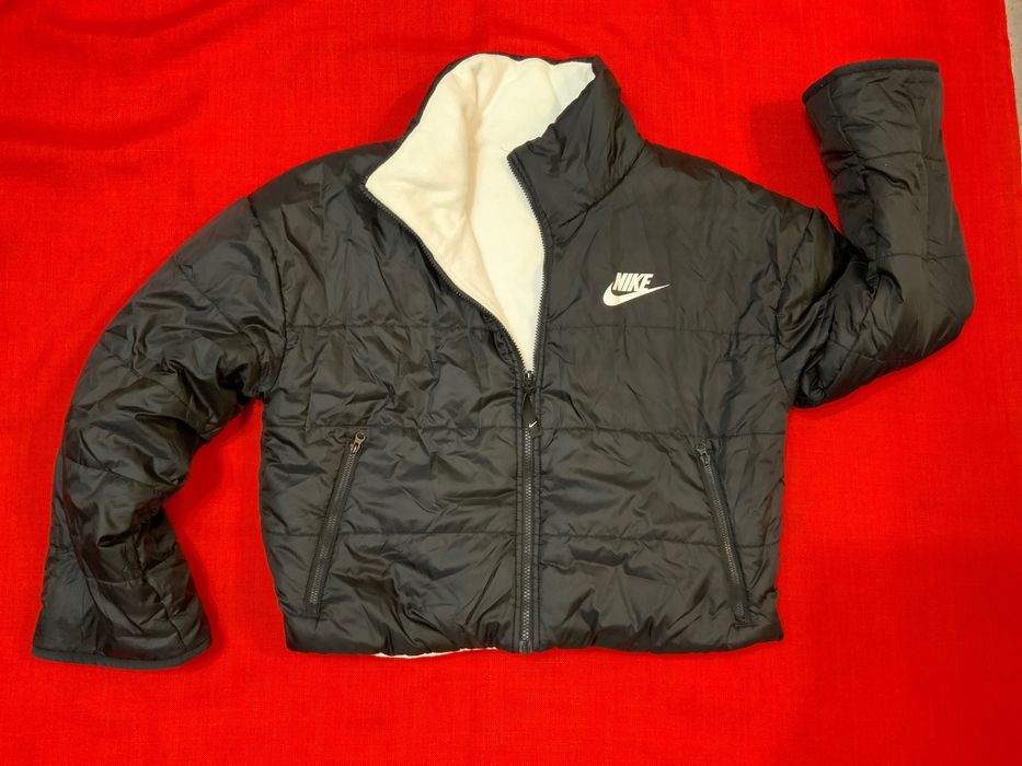 Nike-оригинално яке 40 м