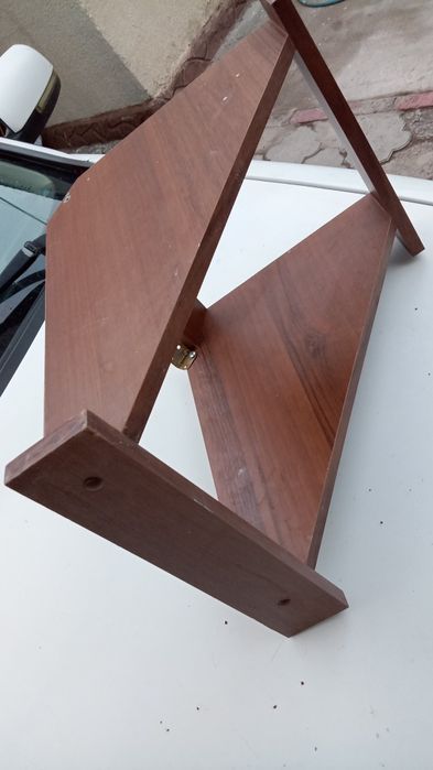 Продаю полку настенную