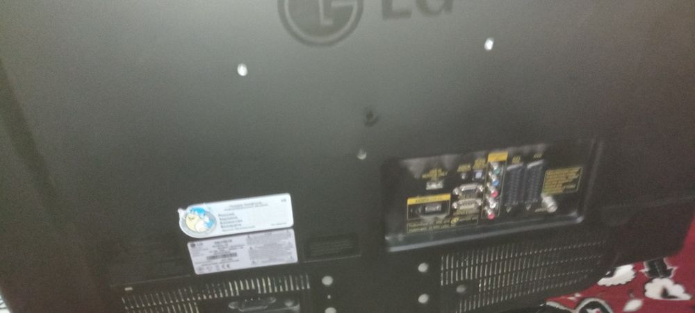 Продам телевизор