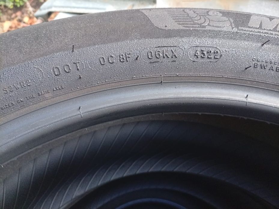 Vând cauciucuri iarna/vara