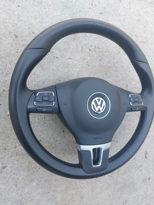 Volan complet piele 3 spite Volkswagen Passat B7 B6 CC Golf 6 Tiguan