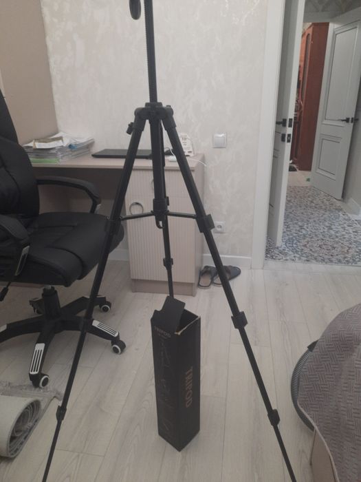 Продам штатив  новый