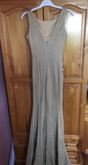 Официална рокля