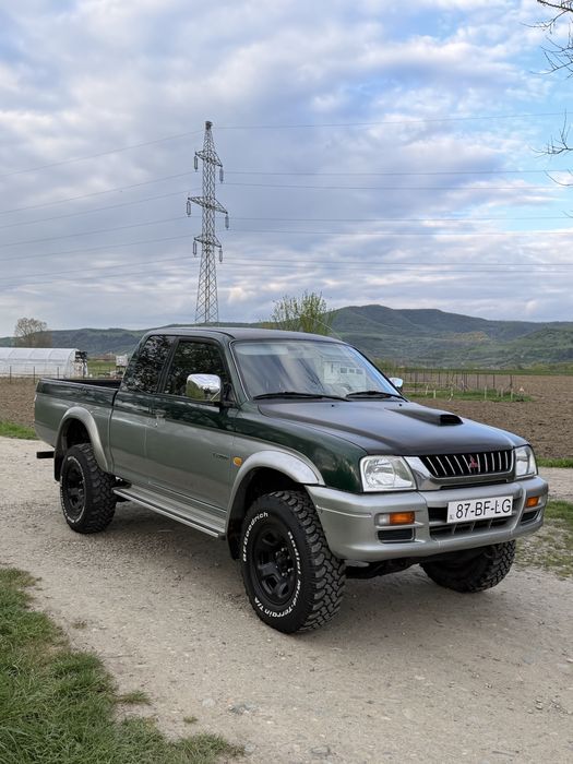Mitsubishi L200- terrano 3.0- pajero sport 4x4 autoutilitara