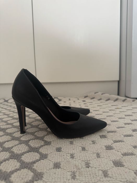 Продам туфли basconi 35 размер