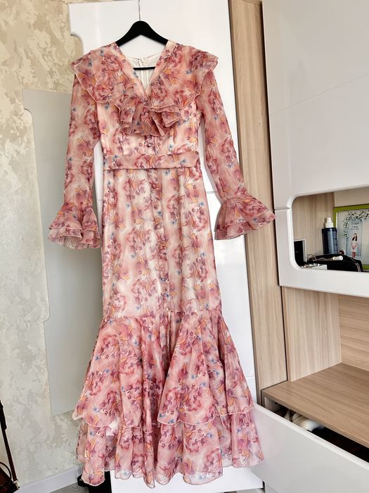 Продам красивое платье